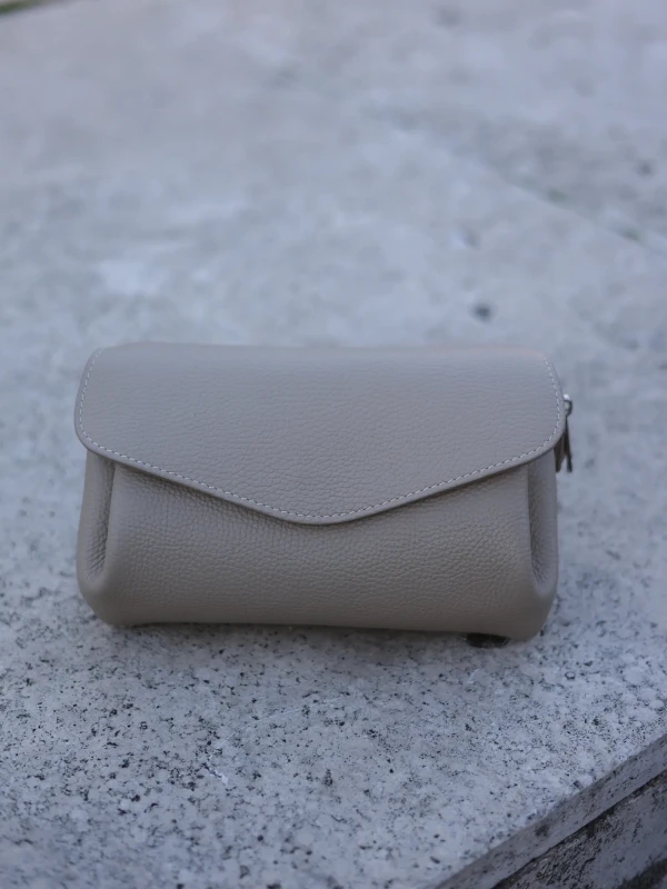 Сумка кросбоді з натуральної шкіри 