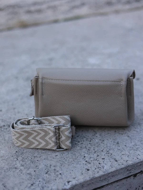 Сумка кросбоді з натуральної шкіри 