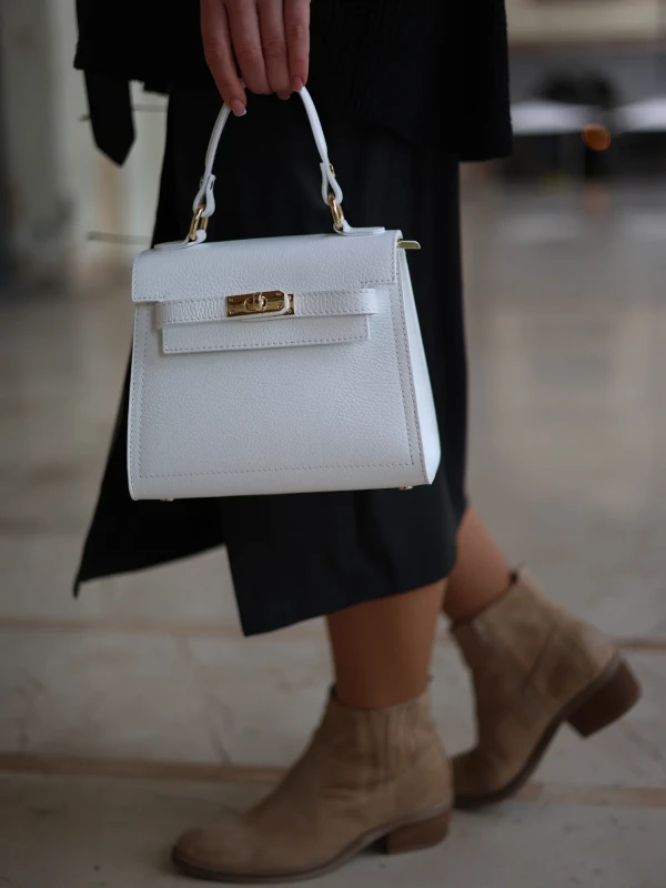 Сумка класична з натуральної шкіри 