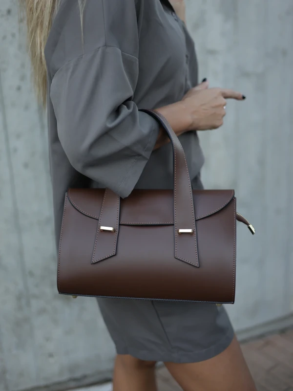 Сумка класична з натуральної шкіри 