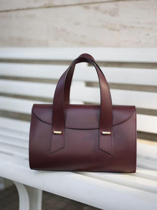 Сумка класична з натуральної шкіри 